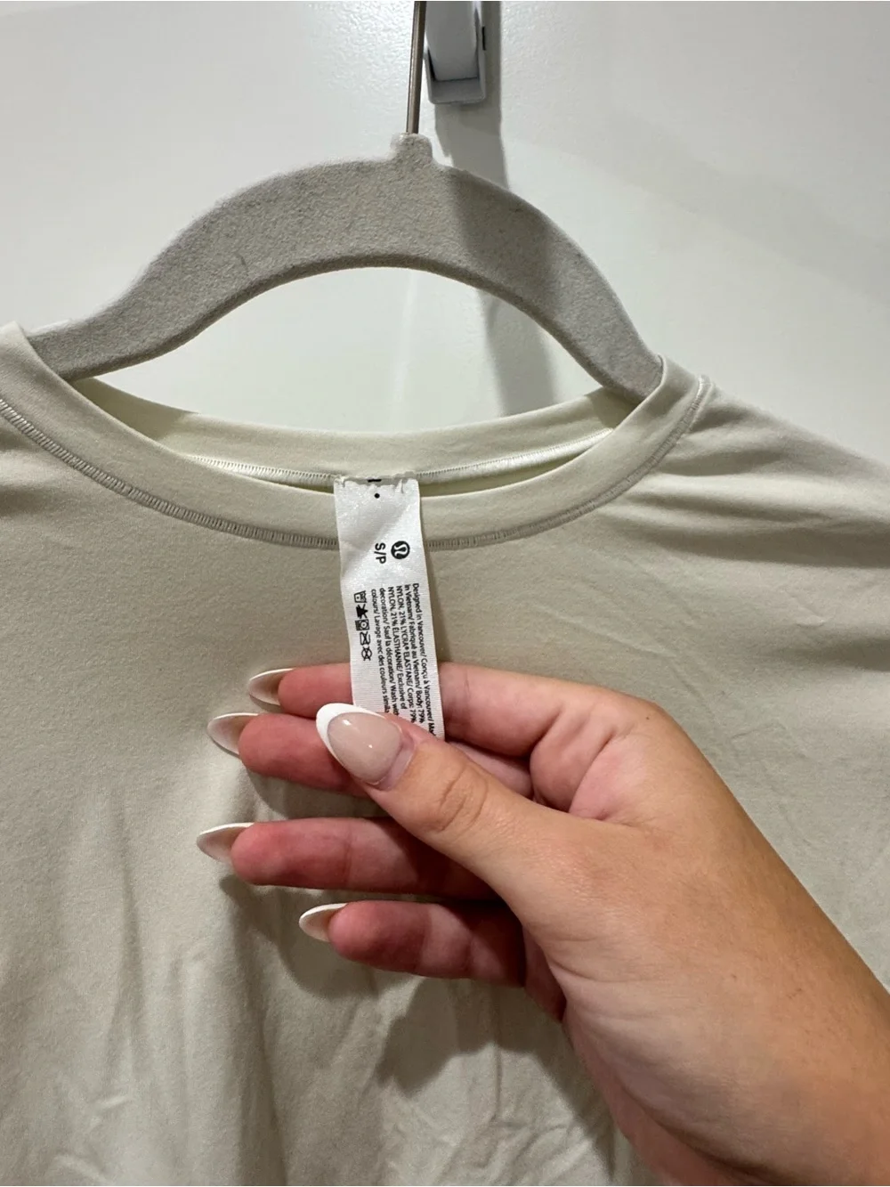 lululemon athletica Cream Short Sleeve Crop Top
